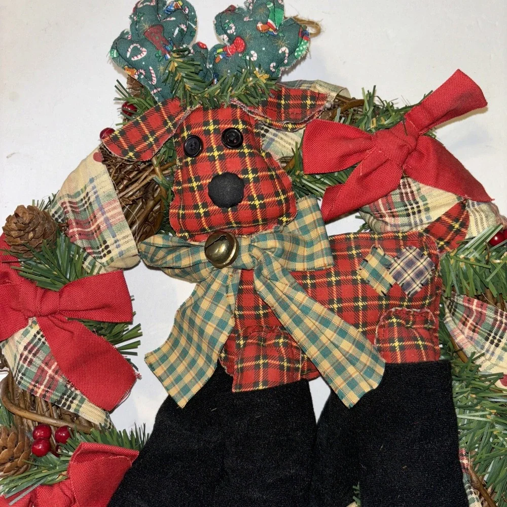 Vintage Rustic Style Reindeer Christmas Wreath Plaid Patchwork Pinecones Decor